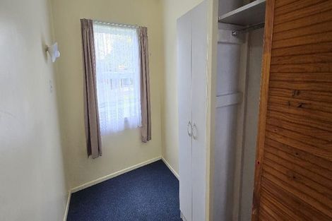 Photo of property in 67 View Road, Henderson, Auckland, 0612