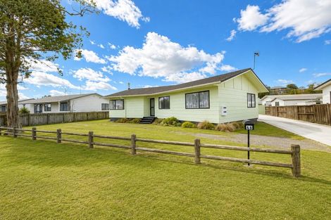 Photo of property in 46 Aquarius Drive, Kawaha Point, Rotorua, 3010
