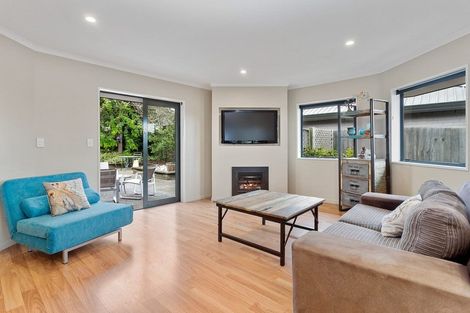 Photo of property in 43 Orlando Crescent, Waimairi Beach, Christchurch, 8083
