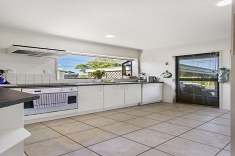 Photo of property in 1c Blackett Crescent, Meadowbank, Auckland, 1072
