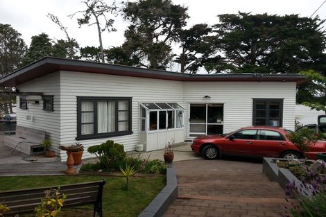 Photo of property in 23 Ferry Parade, Herald Island, Auckland, 0618