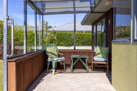 Photo of property in 14 Fairview Terrace, Waipahihi, Taupo, 3330