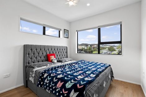 Photo of property in 137 Keri Vista Rise, Papakura, 2110