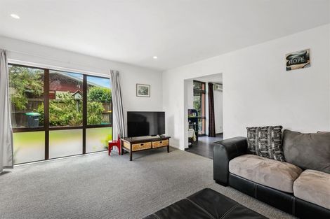 Photo of property in 15 Sawtell Place, Northcote, Christchurch, 8052