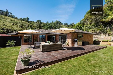 Photo of property in 30 Aragon Grove, Kingsley Heights, Upper Hutt, 5018