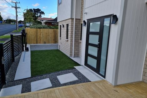 Photo of property in 12 Tekapo Rise, Fairview Heights, Auckland, 0632