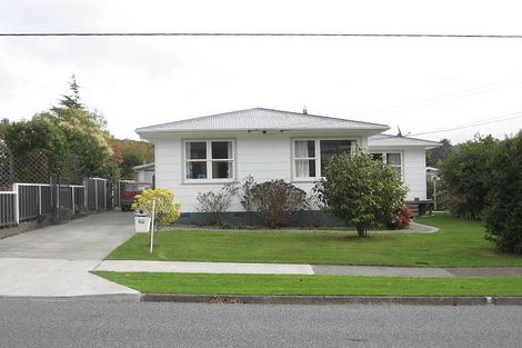 Photo of property in 60 Horoeka Street, Stokes Valley, Lower Hutt, 5019