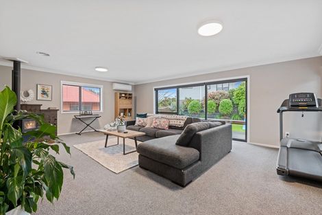 Photo of property in 10 Blackmore Drive, Lynmore, Rotorua, 3010