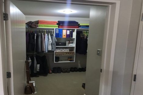 Photo of property in 36 Seresin Crescent, Flat Bush, Auckland, 2016