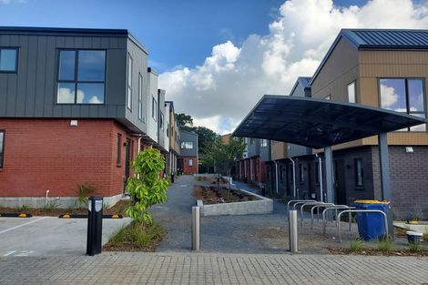 Photo of property in 18 Toanga Place, Mount Wellington, Auckland, 1062