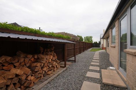 Photo of property in 17 Cameron Crescent, Rolleston, 7614