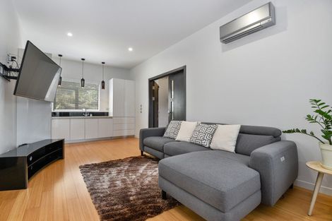 Photo of property in 2b Pah Road, Kawaha Point, Rotorua, 3010