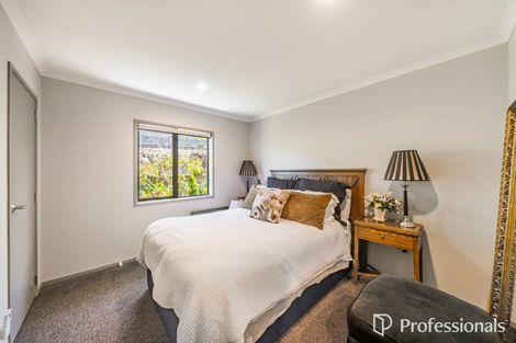 Photo of property in 35 Percy Kinsman Crescent, Riverstone Terraces, Upper Hutt, 5018