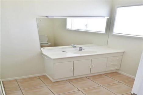 Photo of property in 16 Puriri Road, Manurewa, Auckland, 2102