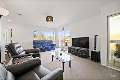 Photo of property in 34 Alidade Place, Massey, Auckland, 0614