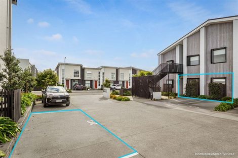 Photo of property in 2/3 Genevieve Lane, Hobsonville, Auckland, 0616