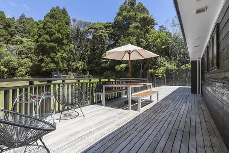 Photo of property in 12 Rimu Road, Oratia, Auckland, 0604