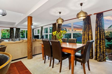 Photo of property in 3a Whiorau Grove, Lowry Bay, Lower Hutt, 5013