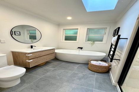 Photo of property in 42 Delhi Crescent, Khandallah, Wellington, 6035