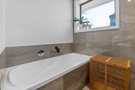 Photo of property in 14 Warren Crescent, Hillmorton, Christchurch, 8025