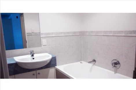 Photo of property in 175h Hurstmere Road, Takapuna, Auckland, 0622