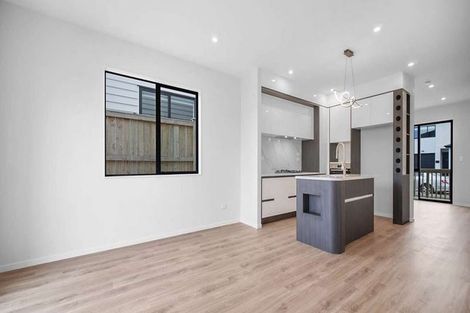 Photo of property in 27 Woven Place, Karaka, Papakura, 2113