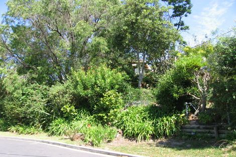 Photo of property in 2/9 Gray Crescent, Torbay, Auckland, 0630