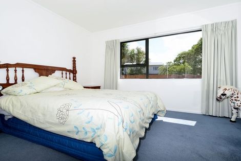 Photo of property in 58b Don Buck Road, Massey, Auckland, 0614