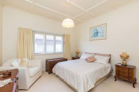 Photo of property in 1/67 Kitchener Road, Milford, Auckland, 0620