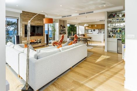 Photo of property in 5a Bournemouth Terrace, Murrays Bay, Auckland, 0630