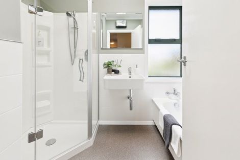 Photo of property in 8 Saint Johns Terrace, Tawa, Wellington, 5028