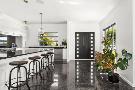 Photo of property in 117 Arataki Road, Havelock North, 4130