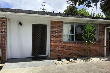 Photo of property in 1/1 Pine Street, New Lynn, Auckland, 0600