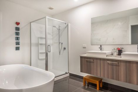 Photo of property in 18 Bree Place, Flagstaff, Hamilton, 3210