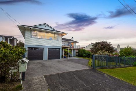 Photo of property in 166 Royal Road, Massey, Auckland, 0614
