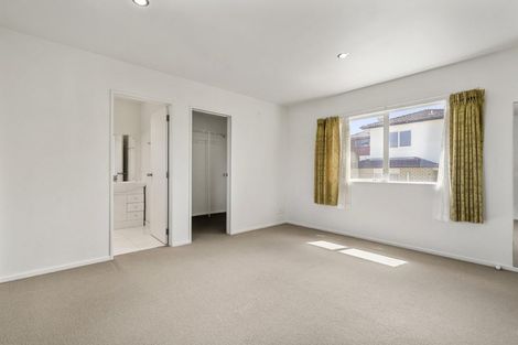 Photo of property in 16a Becroft Drive, Forrest Hill, Auckland, 0620