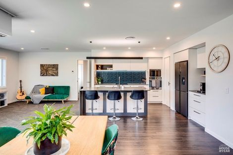 Photo of property in 52 Kenny Road, Te Awa, Napier, 4110