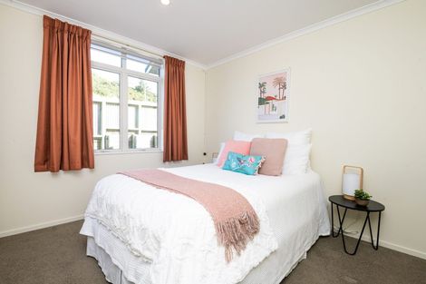 Photo of property in 195 Mark Avenue, Grenada Village, Wellington, 6037