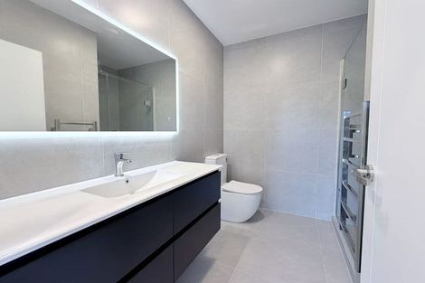 Photo of property in 13a King Richard Place, Browns Bay, Auckland, 0630