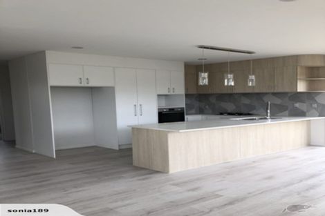 Photo of property in 18 Eric Gifford Drive, Ranui, Auckland, 0612