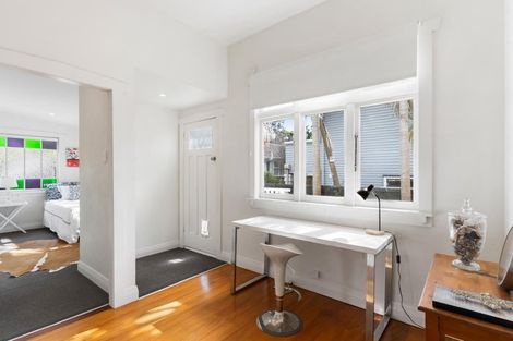 Photo of property in 12 Birkley Road, Bayswater, Auckland, 0622