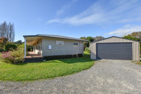 Photo of property in 44 Richmond Road, Carterton, 5713