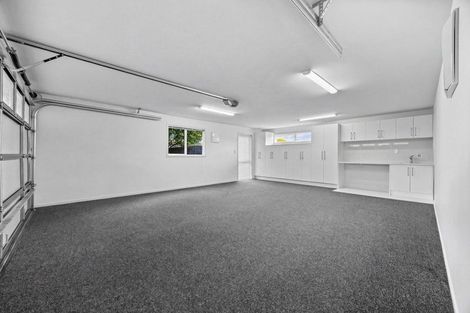 Photo of property in 4b Hilton Close, Fairview Heights, Auckland, 0632