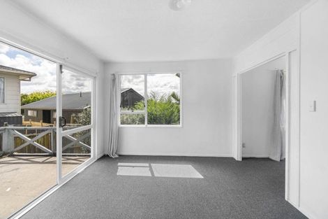 Photo of property in 49 Hyperion Drive, Randwick Park, Auckland, 2105
