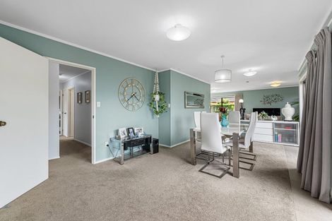 Photo of property in 6 Baronie Court, Half Moon Bay, Auckland, 2012