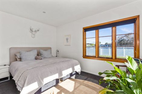 Photo of property in 709 Grove Road, Mayfair, Hastings, 4122