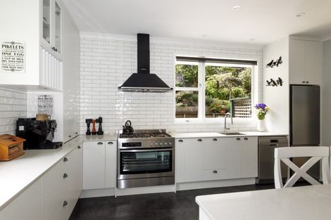 Photo of property in 39a Chatsworth Road, Silverstream, Upper Hutt, 5019