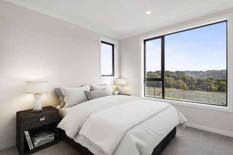 Photo of property in 33 Isabella Lane, Henderson, 0610