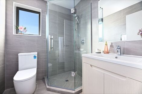 Photo of property in 3/50 Newington Road, Henderson, Auckland, 0612