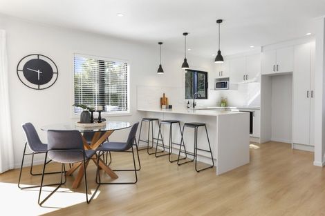 Photo of property in 13 Davita Place, Farm Cove, Auckland, 2012